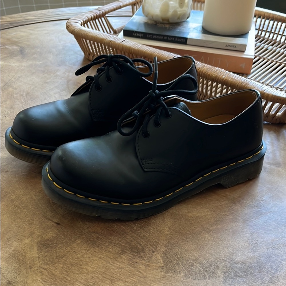 Dr. Martens 1461 SMOOTH
LEATHER OXFORD black Shoes with Yellow Stitching